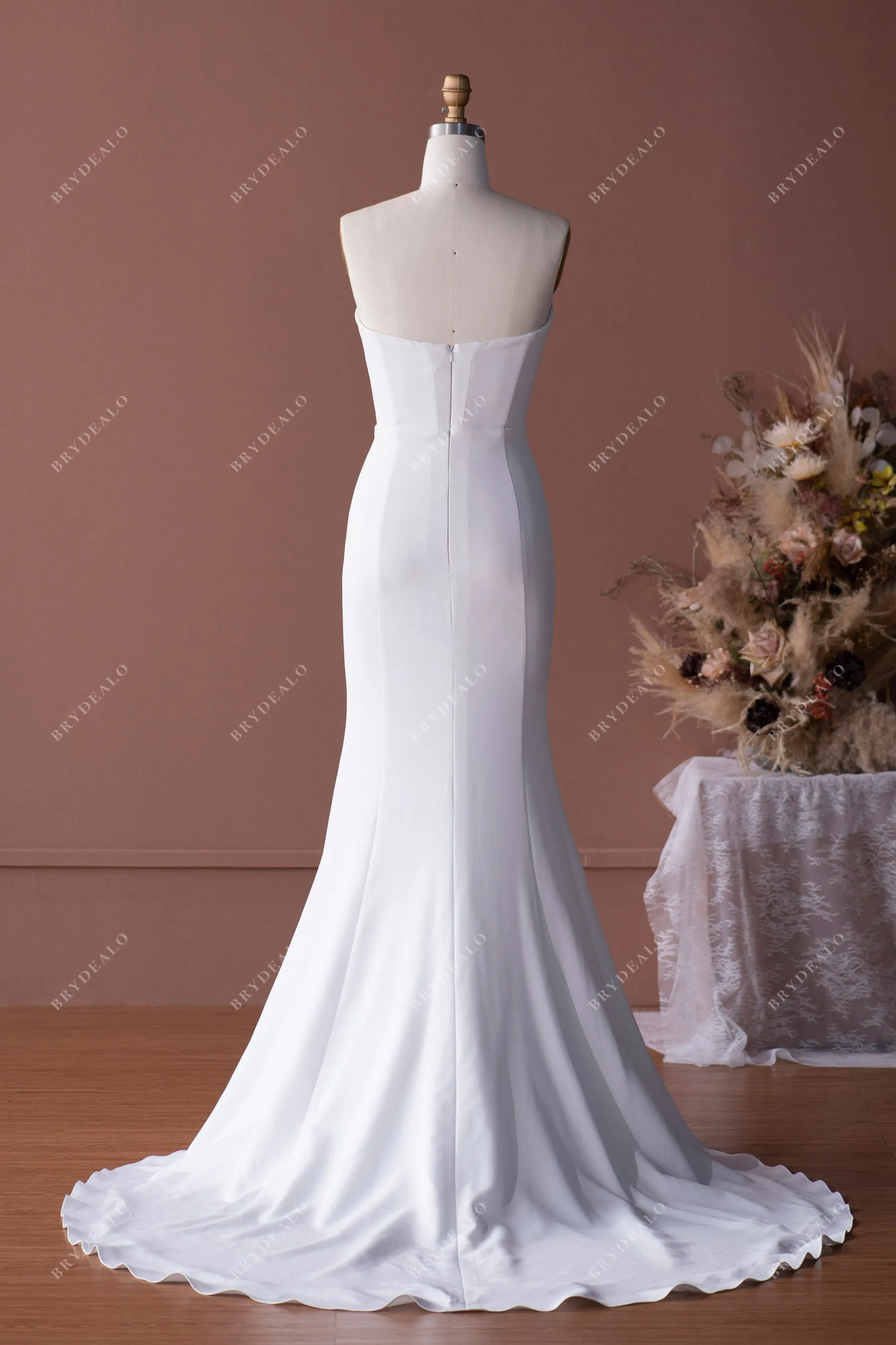 Elegant Strapless Mermaid Wedding Dress with Overskirt